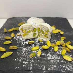 من وسلوى عراقية بالفستق الحلبي