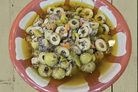 سلطة الزيتون